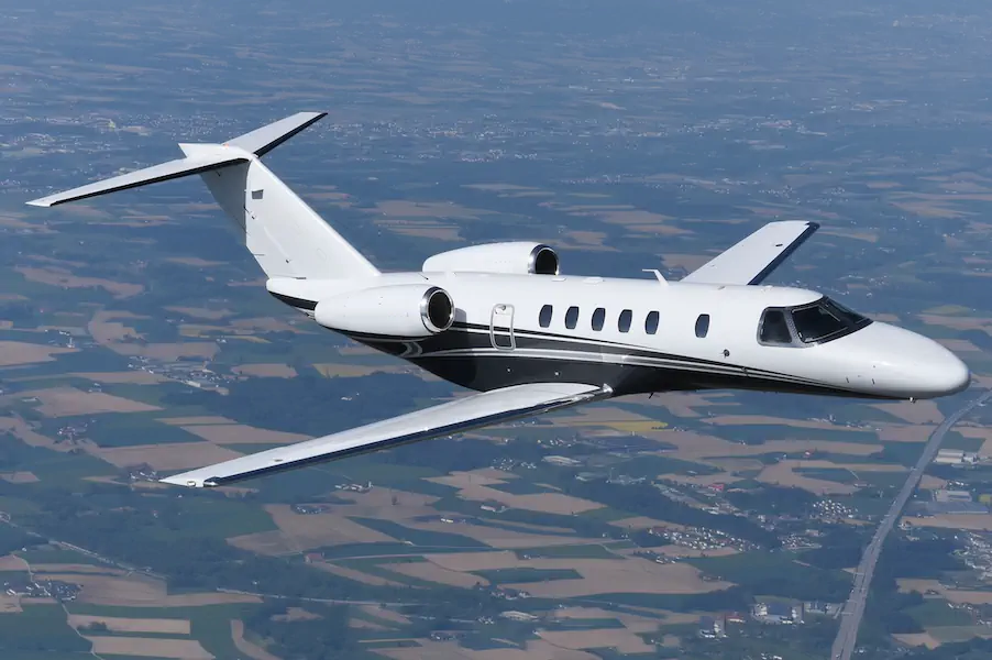 Cessna Citation CJ4 in flight