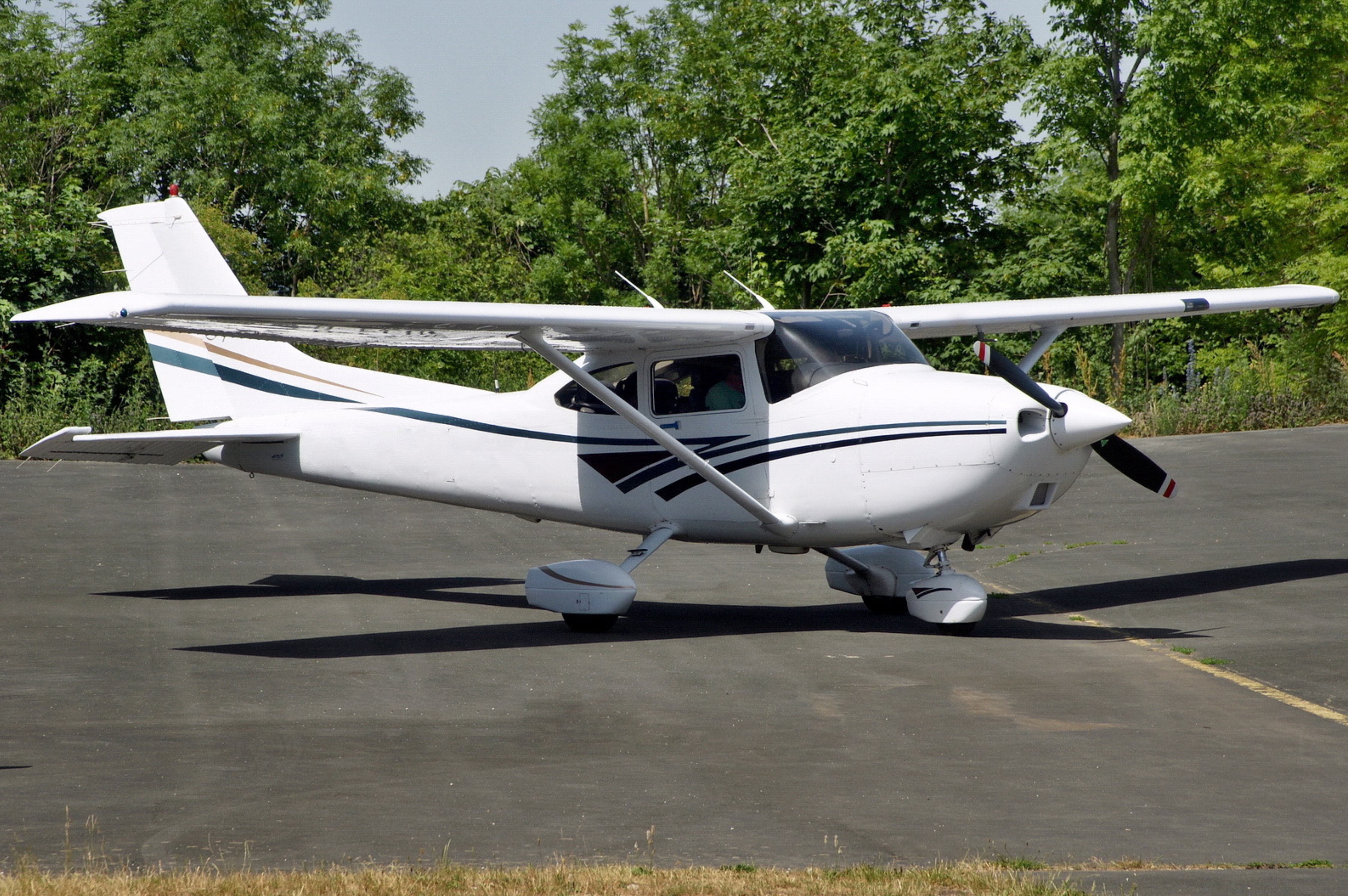 Cessna 182 on the ramp