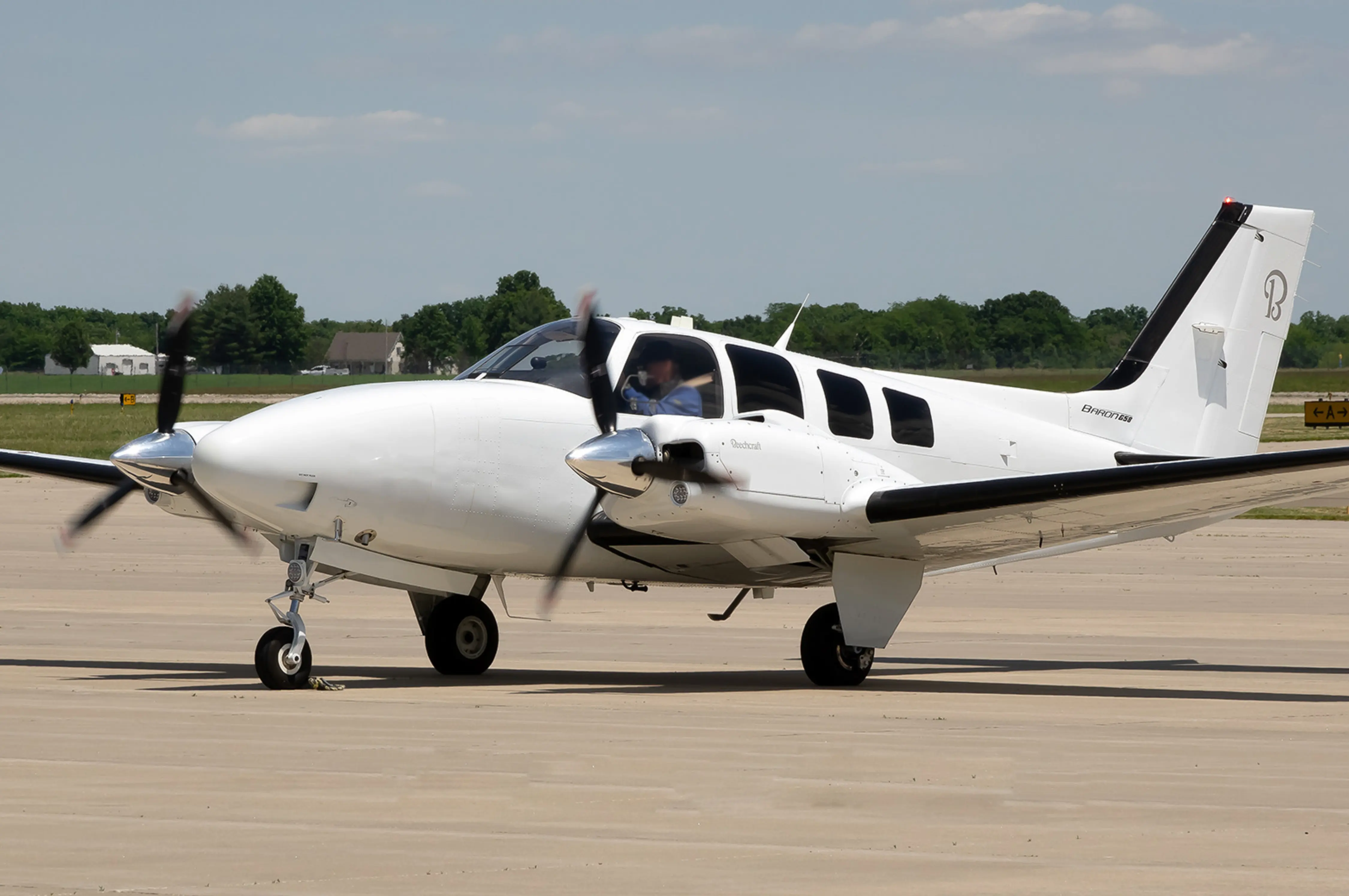 Beechcraft B58 Baron on the ramp
