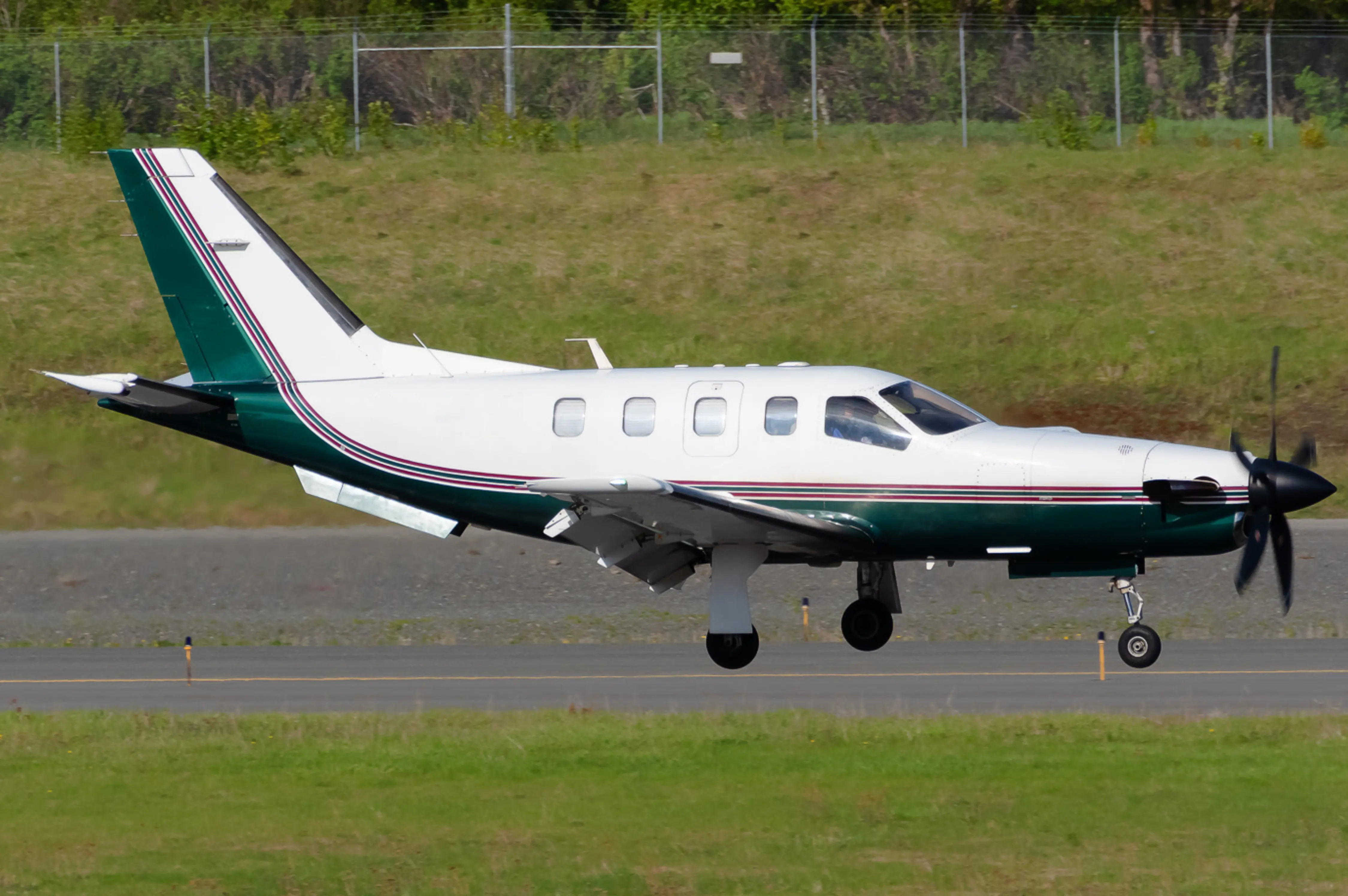 TBM 700 taxiing